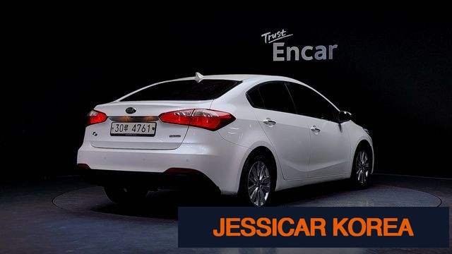 2015 Kia K3 - Thumbnail 2