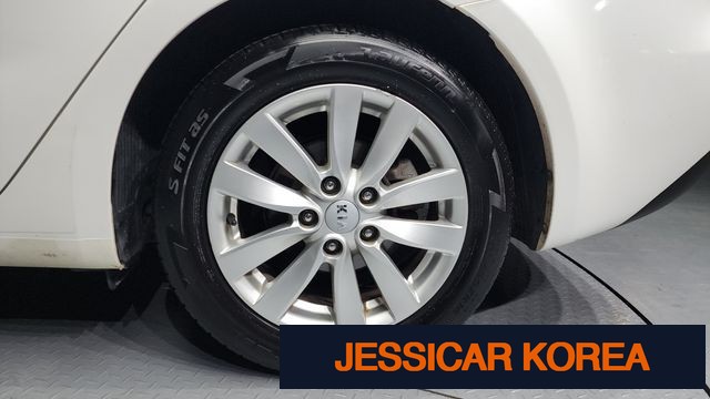 2015 Kia K3 - Thumbnail 6