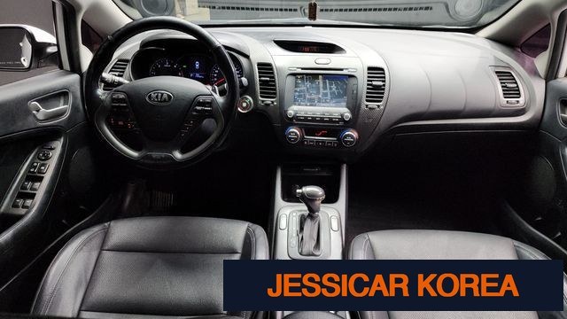 2015 Kia K3 - Thumbnail 9