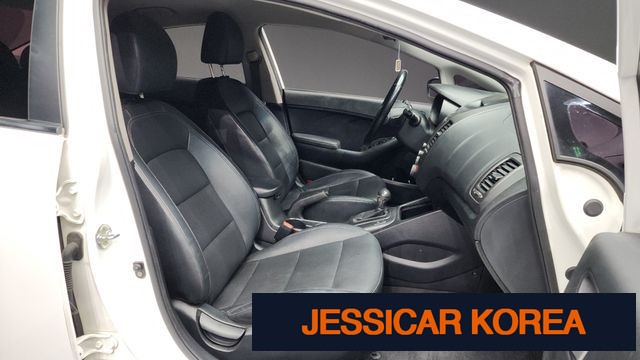 2015 Kia K3 - Thumbnail 12