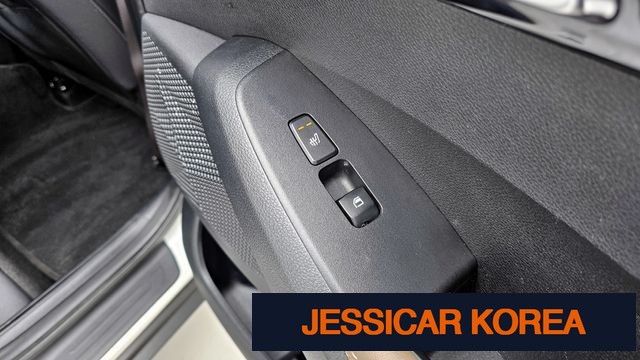 2023 Kia Seltos - Thumbnail 4