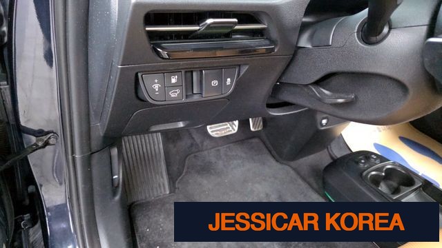 2022 Kia EV6 - Thumbnail 10