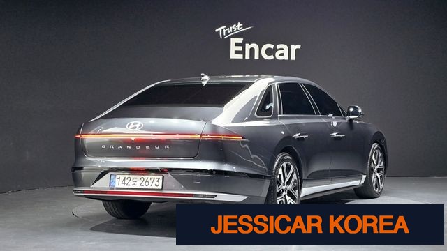 2023 Hyundai Grandeur (GN7) - Thumbnail 2
