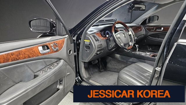 2012 Hyundai Equus (new model) - Thumbnail 3
