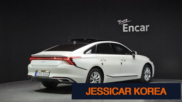 2023 Kia K8 - Thumbnail 18