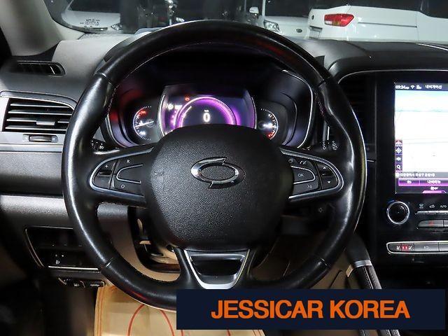 2020 Renault Korea The New QM6 - Thumbnail 15