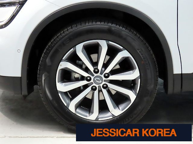 2020 Renault Korea The New QM6 - Thumbnail 16