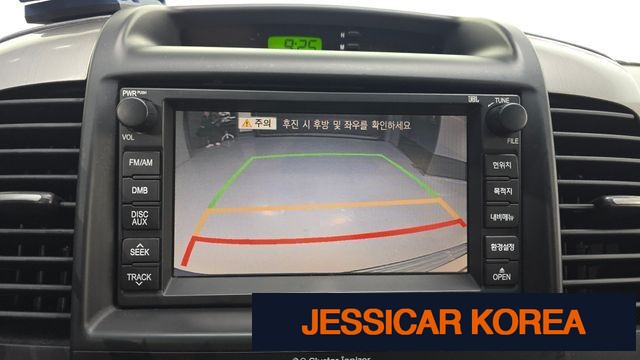 2013 Kia Carnival R - Thumbnail 4