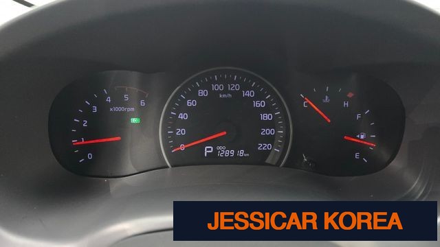 2013 Kia Carnival R - Thumbnail 9