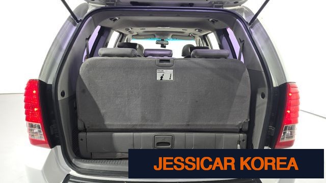 2013 Kia Carnival R - Thumbnail 10