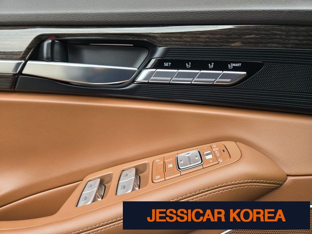 2019 Genesis G90 - Thumbnail 5