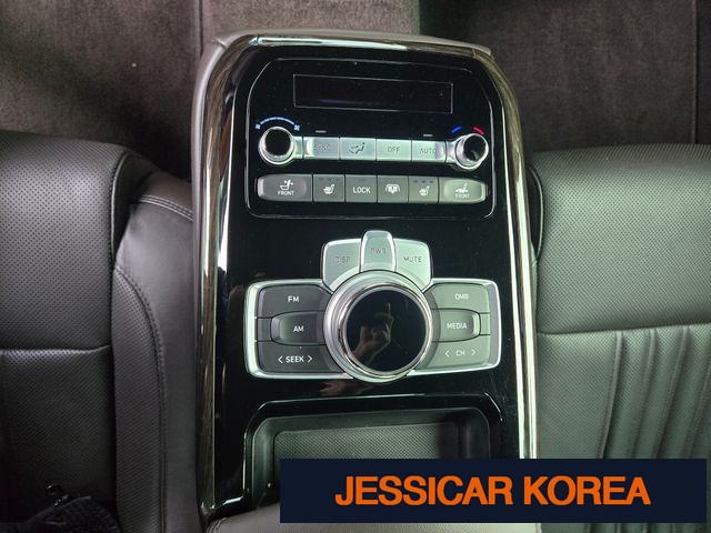 2019 Genesis G90 - Thumbnail 7