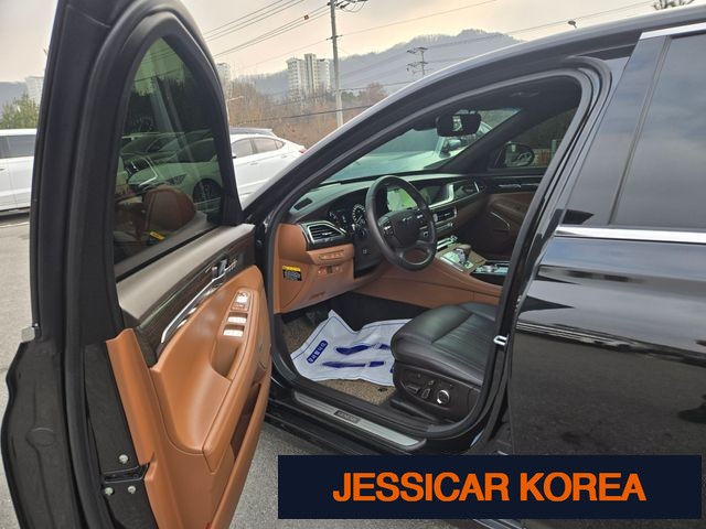 2019 Genesis G90 - Thumbnail 18