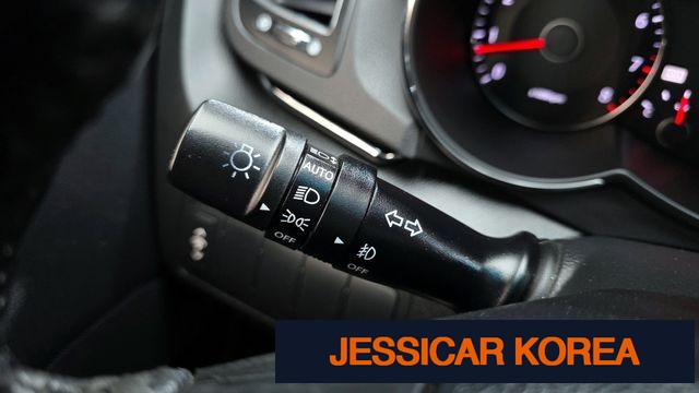 2010 Kia K7 - Thumbnail 2