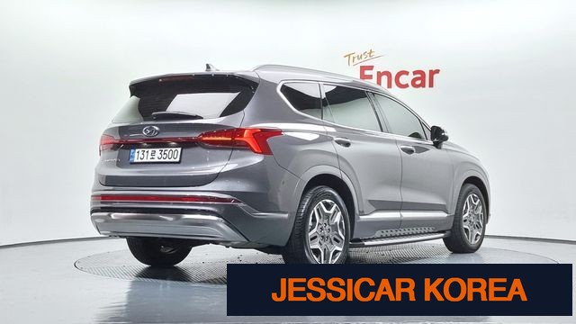 2023 Hyundai The New Santa Fe - Thumbnail 3