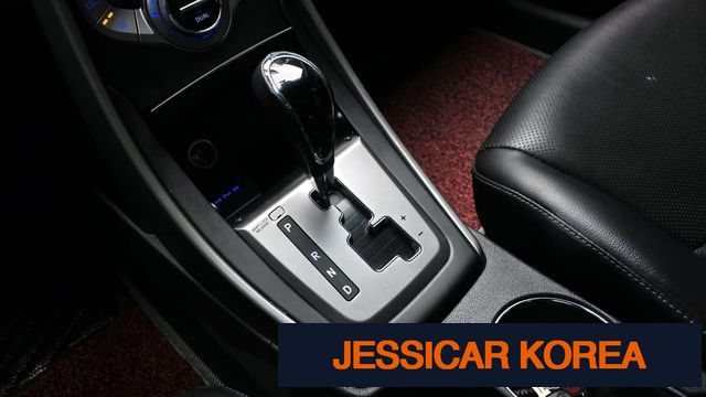 2013 Hyundai Avante MD - Thumbnail 2