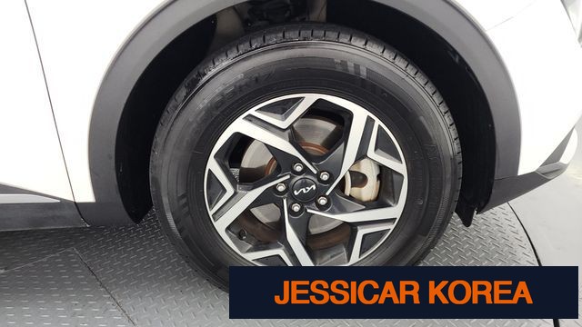 2022 Kia Sportage 5th Gen - Thumbnail 16