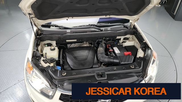 2015 KG Mobility New Korando C - Thumbnail 6