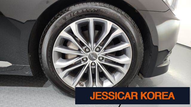 2015 Hyundai Genesis DH - Thumbnail 9