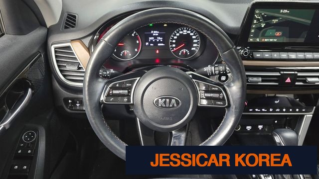 2020 Kia Seltos - Thumbnail 18