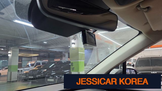 2021 Kia Carnival 4th Gen - Thumbnail 3