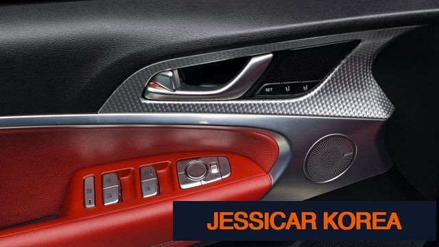 2021 Genesis The New G70 - Thumbnail 3