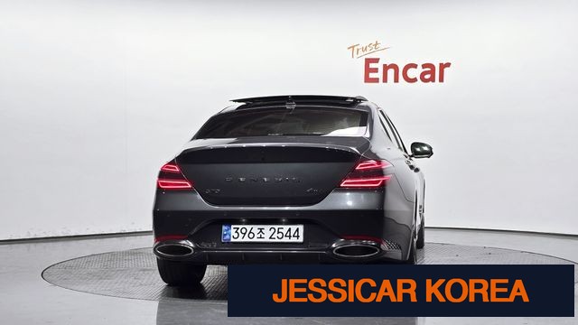 2021 Genesis The New G70 - Thumbnail 8
