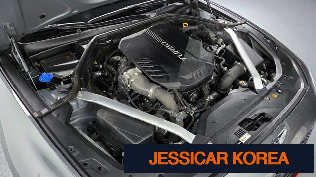 2021 Genesis The New G70 - Thumbnail 9