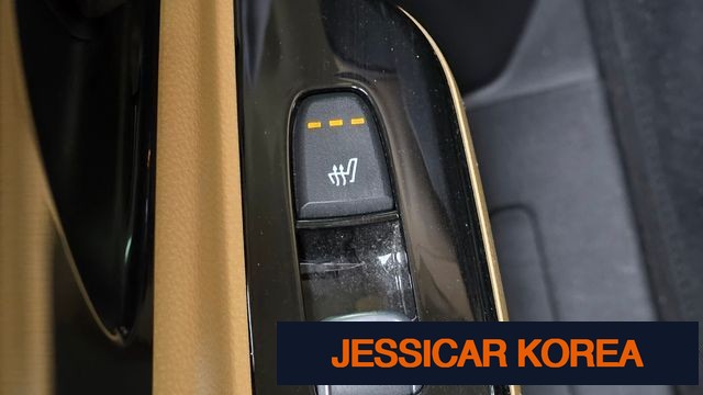 2021 Kia Carnival 4th Gen - Thumbnail 18