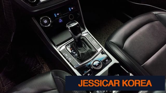 2022 KG Mobility Beautiful Korando - Thumbnail 18