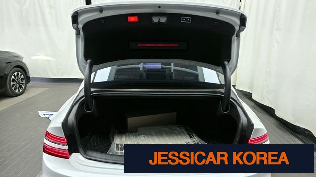 2025 Genesis G80 (RG3) - Thumbnail 5