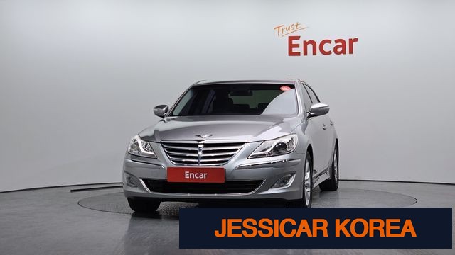 2012 Hyundai Genesis - Thumbnail 3