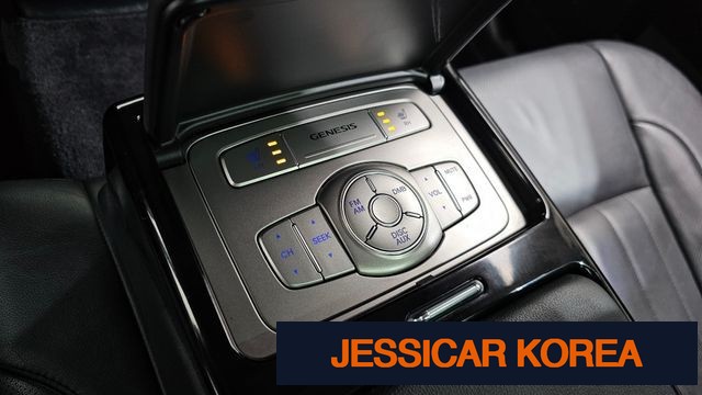 2012 Hyundai Genesis - Thumbnail 8