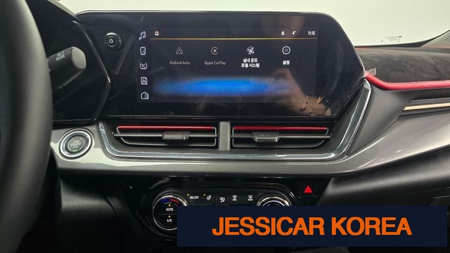 2025 Chevrolet Trax Crossover - Thumbnail 3
