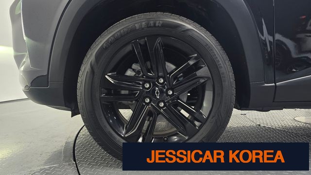 2025 Chevrolet Trax Crossover - Thumbnail 7