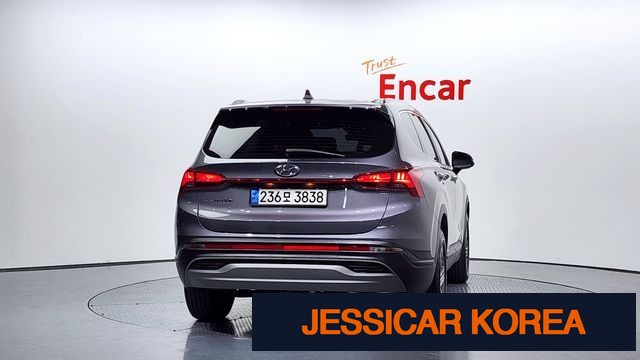 2022 Hyundai The New Santa Fe - Thumbnail 3