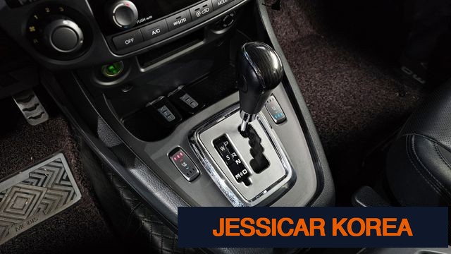 2018 KG Mobility Korando Turismo - Thumbnail 14