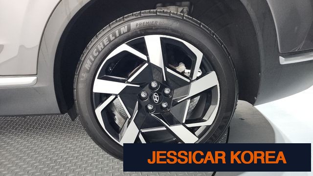 2021 Hyundai The New Santa Fe - Thumbnail 3