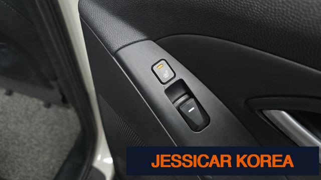 2014 Hyundai new tucson ix - Thumbnail 2