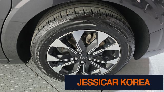 2023 Kia Carnival 4th Gen - Thumbnail 13