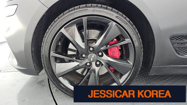 2022 Genesis The New G70 - Thumbnail 10