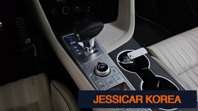 2022 Genesis The New G70 - Thumbnail 14