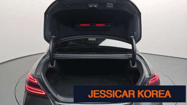 2022 Genesis The New G70 - Thumbnail 17