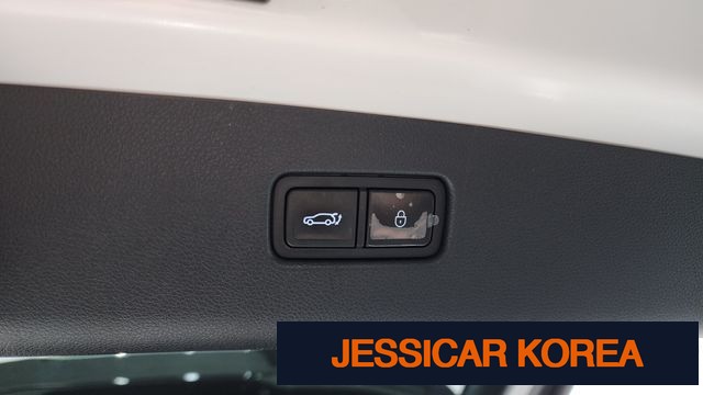 2022 Genesis GV70 - Thumbnail 12