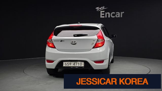 2019 Hyundai Accent (new model) - Thumbnail 18