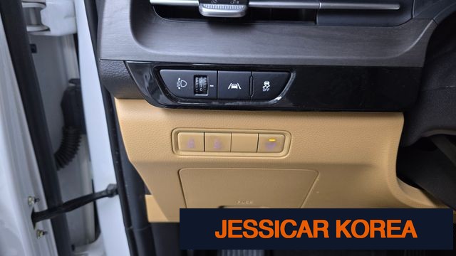 2023 Kia Carnival 4th Gen - Thumbnail 2