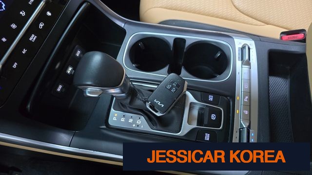 2023 Kia Carnival 4th Gen - Thumbnail 17