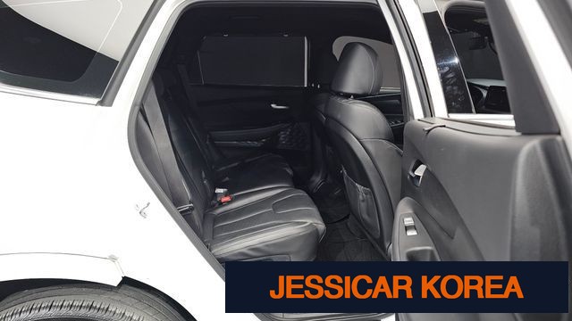2021 Hyundai The New Santa Fe - Thumbnail 8