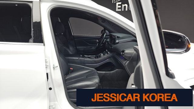 2021 Hyundai The New Santa Fe - Thumbnail 9