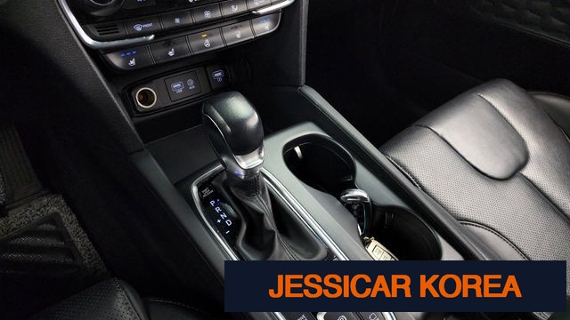 2020 Hyundai Santa Fe TM - Thumbnail 6